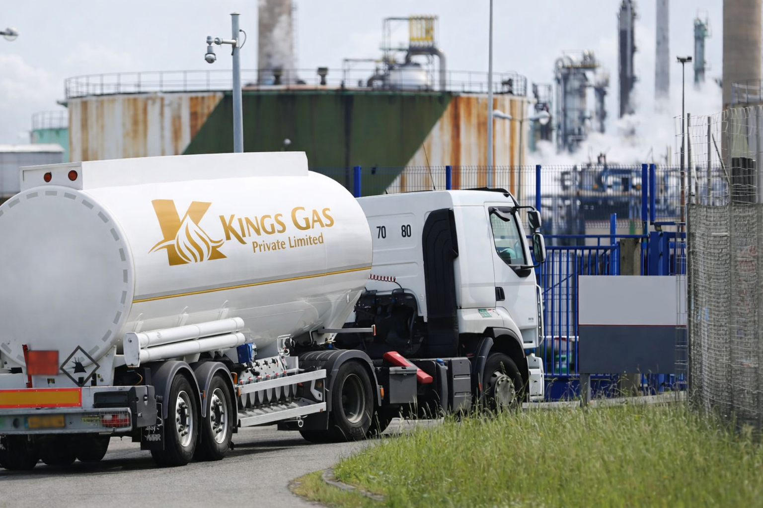 LNG service image